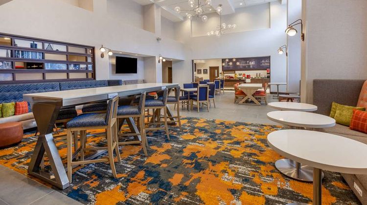 Hampton Inn & Suites Bloomfield Hills Restaurant