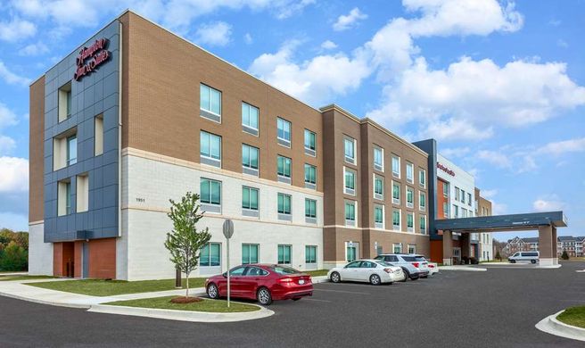 Hampton Inn & Suites Bloomfield Hills Exterior