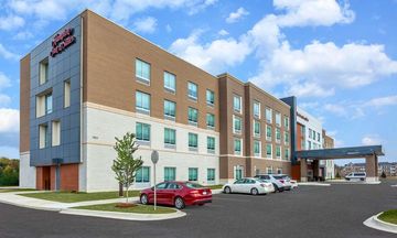 Hampton Inn & Suites Bloomfield Hills