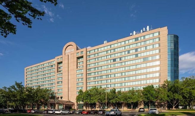 Hilton Fairfax Exterior