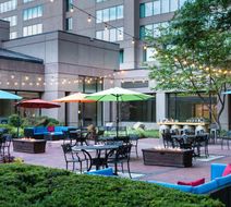 Hilton Fairfax Exterior