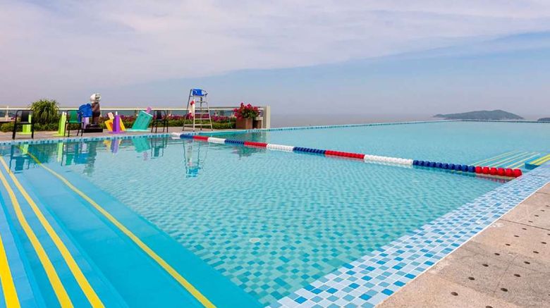 <b>Wyndham Wenzhou Cangnan Resort Pool</b>. Images powered by <a href="https://iceportal.shijigroup.com/" title="IcePortal" target="_blank">IcePortal</a>.