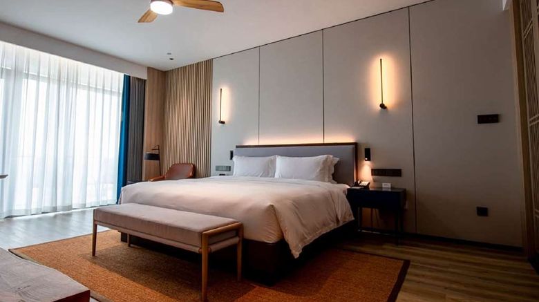 <b>Wyndham Wenzhou Cangnan Resort Room</b>. Images powered by <a href="https://iceportal.shijigroup.com/" title="IcePortal" target="_blank">IcePortal</a>.