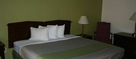 Travelodge by Wyndham Roanoke Room