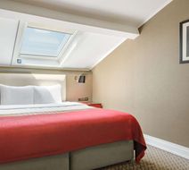 Ramada Plaza by Wyndham Eskisehir Room