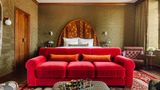 <b>Sommerro Suite</b>. Images powered by <a href="https://iceportal.shijigroup.com/" title="IcePortal" target="_blank">IcePortal</a>.