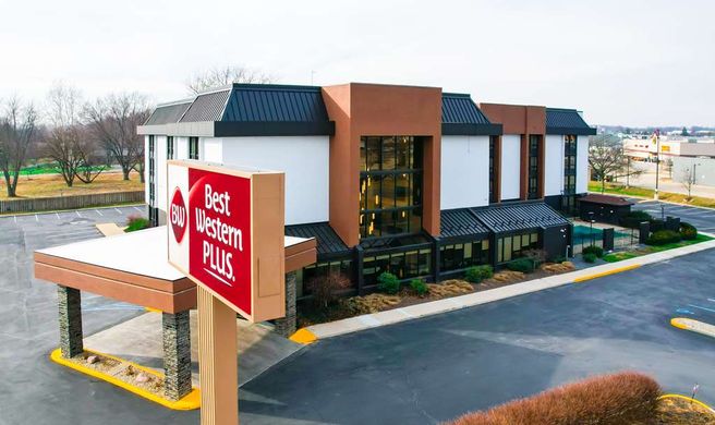 Best Western Plus North at Pyramids Exterior