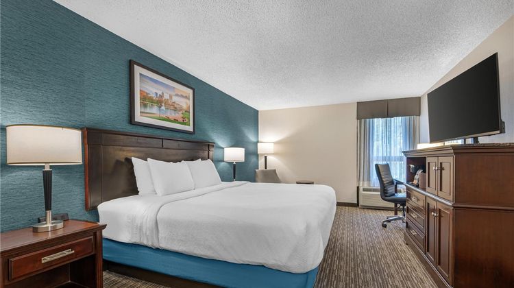 Best Western Plus North at Pyramids Room