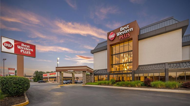 <b>Best Western Plus North at Pyramids Exterior</b>. Images powered by <a href="https://iceportal.shijigroup.com/" title="IcePortal" target="_blank">IcePortal</a>.