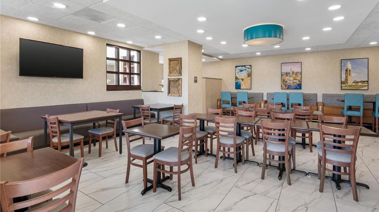 <b>Best Western Plus North at Pyramids Restaurant</b>. Images powered by <a href="https://iceportal.shijigroup.com/" title="IcePortal" target="_blank">IcePortal</a>.