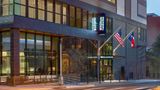 Hilton Garden Inn Univ Capitol District Exterior