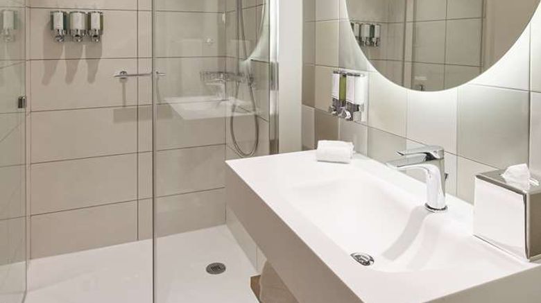 <b>Hampton Barcelona Fira Gran Via Room</b>. Images powered by <a href="https://iceportal.shijigroup.com/" title="IcePortal" target="_blank">IcePortal</a>.