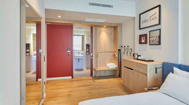 <b>Hampton Barcelona Fira Gran Via Room</b>. Images powered by <a href="https://iceportal.shijigroup.com/" title="IcePortal" target="_blank">IcePortal</a>.