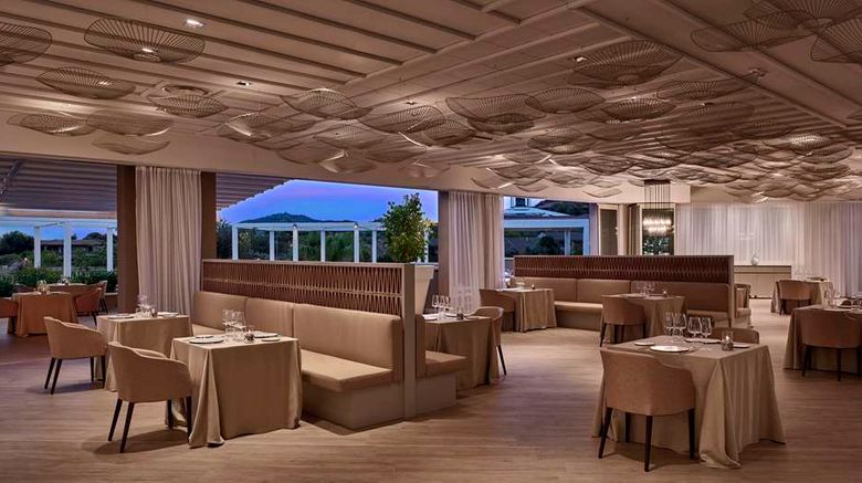 <b>Baia di Chia Resort Sardinia, Curio Coll Restaurant</b>. Images powered by <a href="https://iceportal.shijigroup.com/" title="IcePortal" target="_blank">IcePortal</a>.