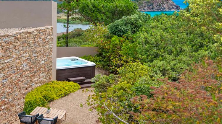 Baia di Chia Resort Sardinia, Curio Coll Room