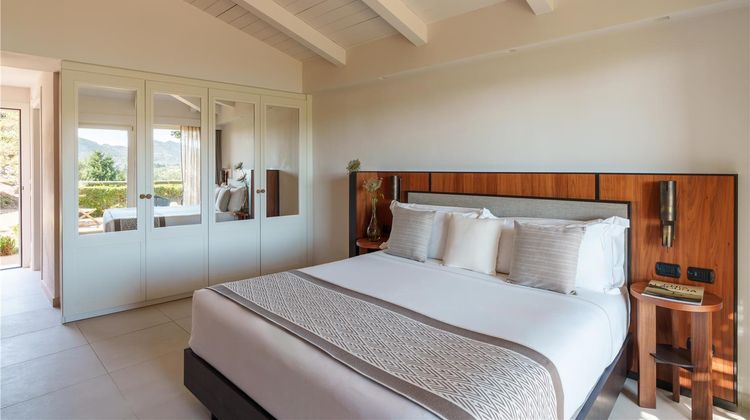 Baia di Chia Resort Sardinia, Curio Coll Room