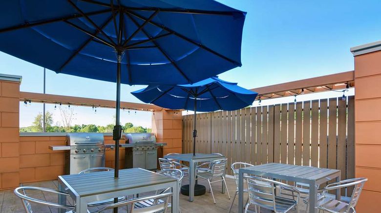 <b>Home2 Suites by Hilton Bentonville Restaurant</b>. Images powered by <a href="https://iceportal.shijigroup.com/" title="IcePortal" target="_blank">IcePortal</a>.