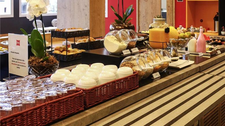 <b>Ibis Guaxupe Hotel Restaurant</b>. Images powered by <a href="https://iceportal.shijigroup.com/" title="IcePortal" target="_blank">IcePortal</a>.