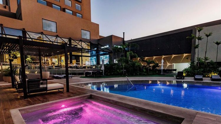 Novotel Santa Cruz De La Sierra Hotel Pool