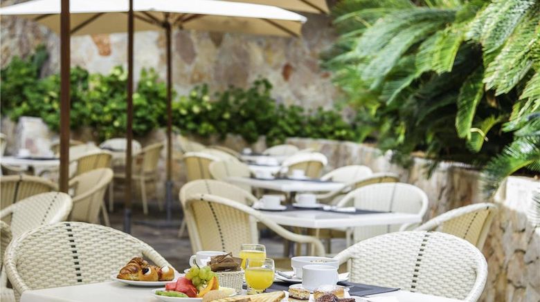 <b>Hotel Baia delle Zagare Restaurant</b>. Images powered by <a href="https://iceportal.shijigroup.com/" title="IcePortal" target="_blank">IcePortal</a>.
