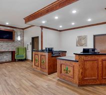 Comfort Suites Lobby