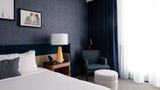 Cambria Hotel Boston Somerville Suite