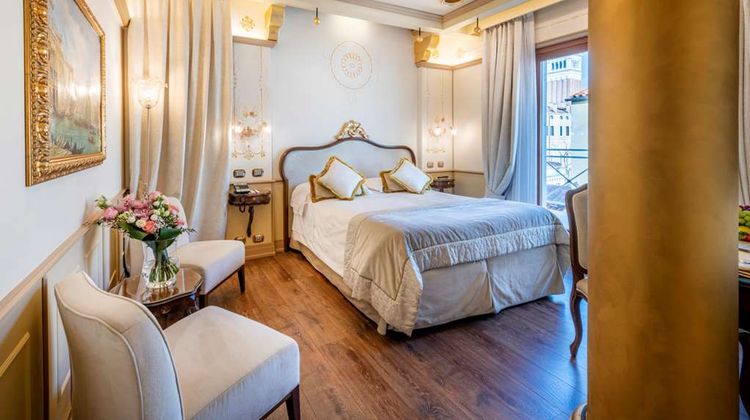 Hotel Monaco & Grand Canal Room