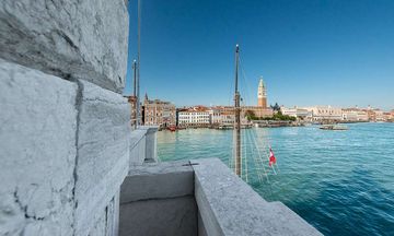 Hotel Monaco & Grand Canal