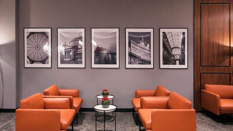 <b>Radisson Hotel Naples Nola Lobby</b>. Images powered by <a href="https://iceportal.shijigroup.com/" title="IcePortal" target="_blank">IcePortal</a>.