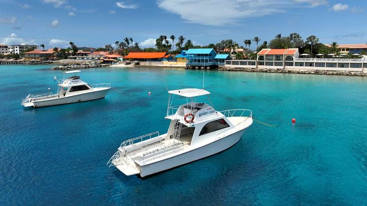 Divi Flamingo Beach Resort & Casino Exterior