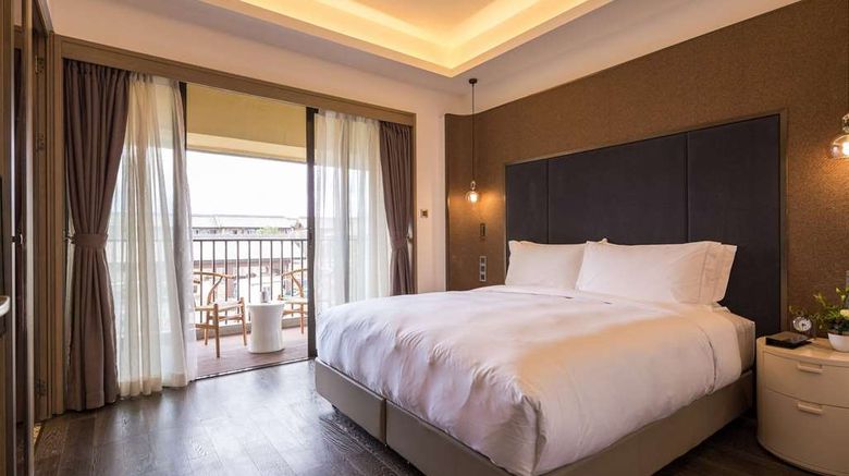 <b>Wyndham Grand Royal Hotel Jinlin Lijiang Room</b>. Images powered by <a href="https://iceportal.shijigroup.com/" title="IcePortal" target="_blank">IcePortal</a>.