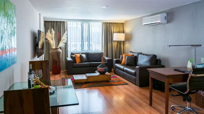 <b>Bogota Plaza Hotel Room</b>. Images powered by <a href="https://iceportal.shijigroup.com/" title="IcePortal" target="_blank">IcePortal</a>.
