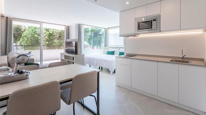<b>Apartments Halley Affiliated by Melia Room</b>. Images powered by <a href="https://iceportal.shijigroup.com/" title="IcePortal" target="_blank">IcePortal</a>.