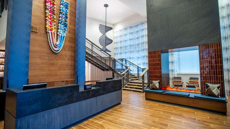 <b>DoubleTree by Hilton Asheville Downtown Lobby</b>. Images powered by <a href="https://iceportal.shijigroup.com/" title="IcePortal" target="_blank">IcePortal</a>.