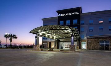 DoubleTree by Hilton Lake Charles W
