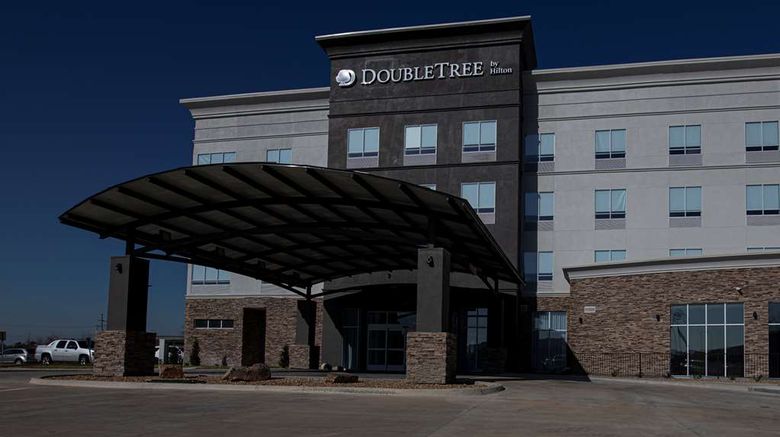 <b>DoubleTree by Hilton Lake Charles W Exterior</b>. Images powered by <a href="https://iceportal.shijigroup.com/" title="IcePortal" target="_blank">IcePortal</a>.