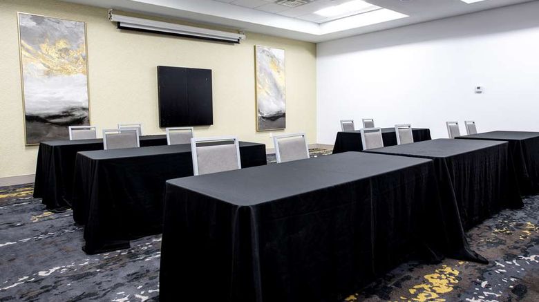 <b>DoubleTree by Hilton Lake Charles W Meeting</b>. Images powered by <a href="https://iceportal.shijigroup.com/" title="IcePortal" target="_blank">IcePortal</a>.