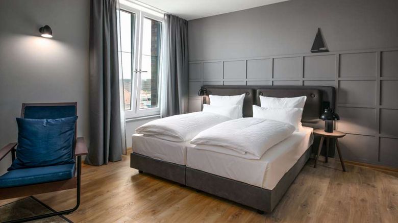 <b>unique by ATLANTIC Hotels Kiel Suite</b>. Images powered by <a href="https://iceportal.shijigroup.com/" title="IcePortal" target="_blank">IcePortal</a>.