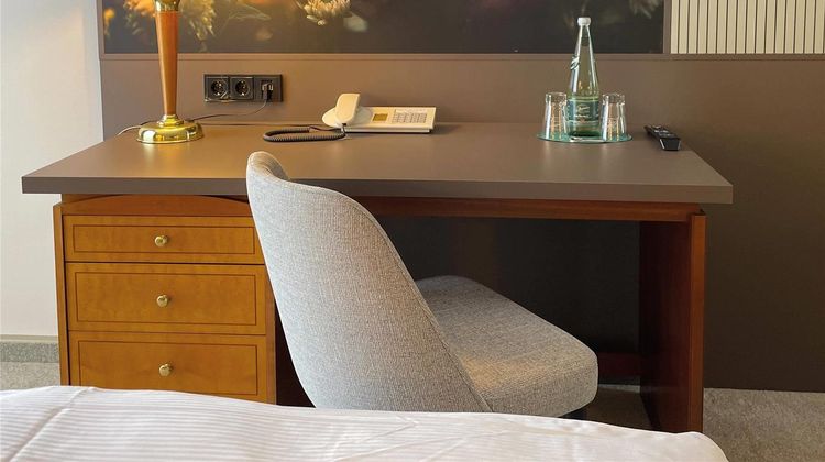Mercure Hotel Gera City Room