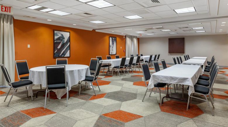 <b>Comfort Inn and Suites Hadley Meeting</b>. Images powered by <a href="https://iceportal.shijigroup.com/" title="IcePortal" target="_blank">IcePortal</a>.