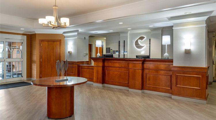 Comfort Inn and Suites Hadley Lobby