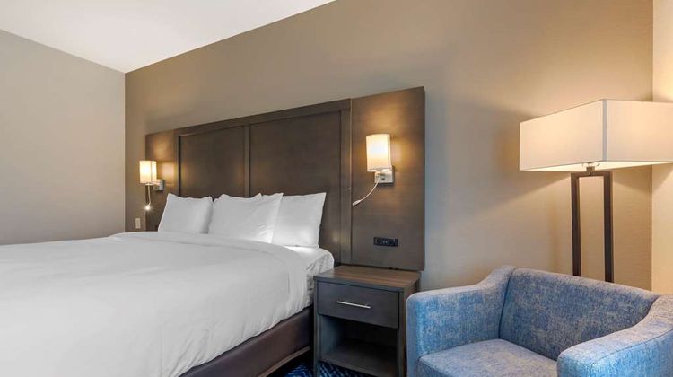 Comfort Inn and Suites Balch Springs Room