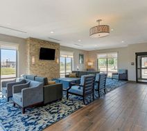 Comfort Inn and Suites Balch Springs Lobby