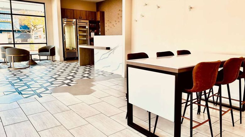 <b>Ramada by Wyndham Modesto Lobby</b>. Images powered by <a href="https://iceportal.shijigroup.com/" title="IcePortal" target="_blank">IcePortal</a>.