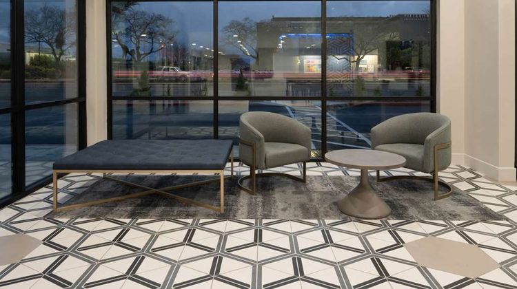 Ramada by Wyndham Modesto Lobby