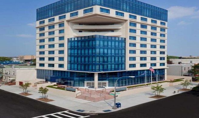 Vista LIC Hotel, BW Premier Collection Exterior