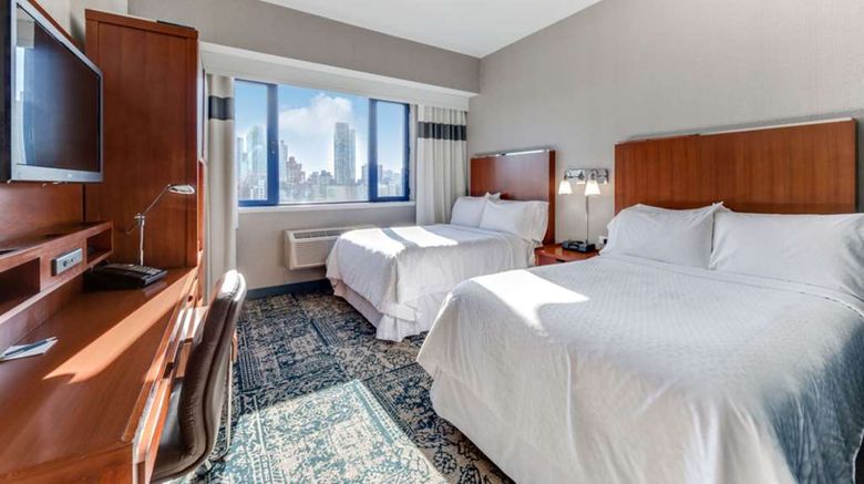 <b>Vista LIC Hotel, BW Premier Collection Room</b>. Images powered by <a href="https://iceportal.shijigroup.com/" title="IcePortal" target="_blank">IcePortal</a>.