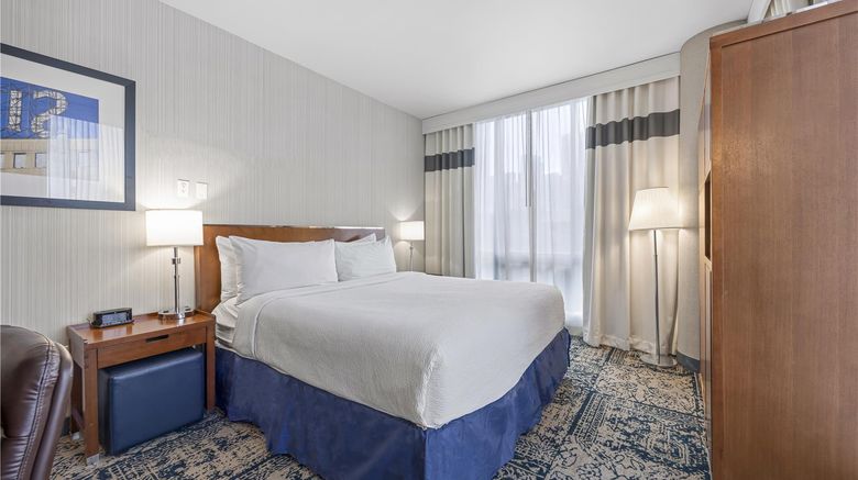 <b>Vista LIC Hotel, BW Premier Collection Room</b>. Images powered by <a href="https://iceportal.shijigroup.com/" title="IcePortal" target="_blank">IcePortal</a>.
