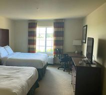 AmericInn by Wyndham Oshkosh Room