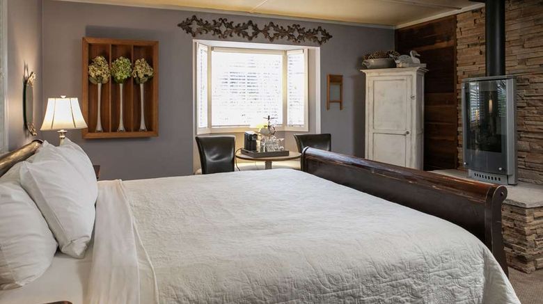 <b>J Patrick House & Inn Room</b>. Images powered by <a href="https://iceportal.shijigroup.com/" title="IcePortal" target="_blank">IcePortal</a>.
